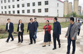 莱尔斯特唱响东西扶贫合作“协奏曲”，和政县领导视察工业园区